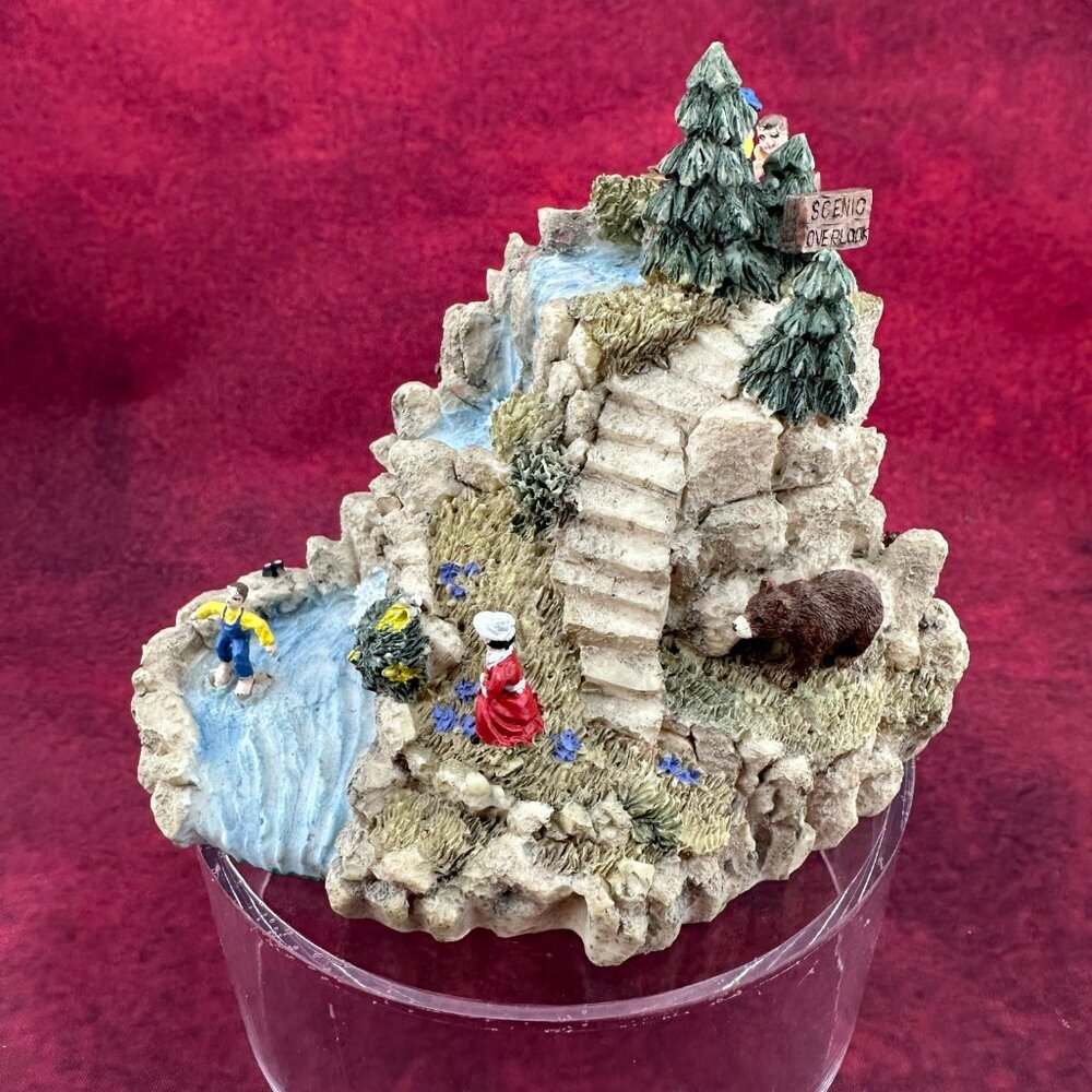 VINTAGE LIBERTY FALLS SCENIC OVERLOOK AH147 THE AMERICANA COLLECTION 1998 w/ BOX